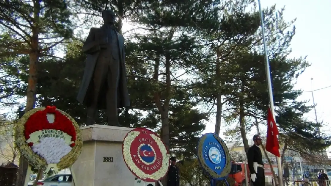 Gazi Mustafa Kemal Atatürk Erciş'te anıldı 