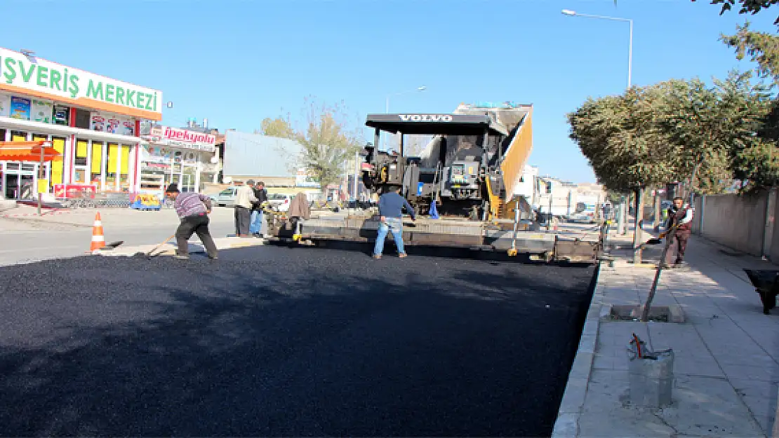 Büyükşehirde  Yol Çalışmaları Sürüyor