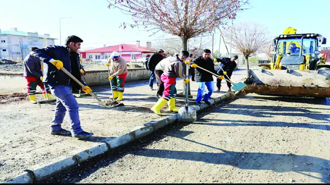 Gürpınar Belediyesi'nden Çevre Temizliği