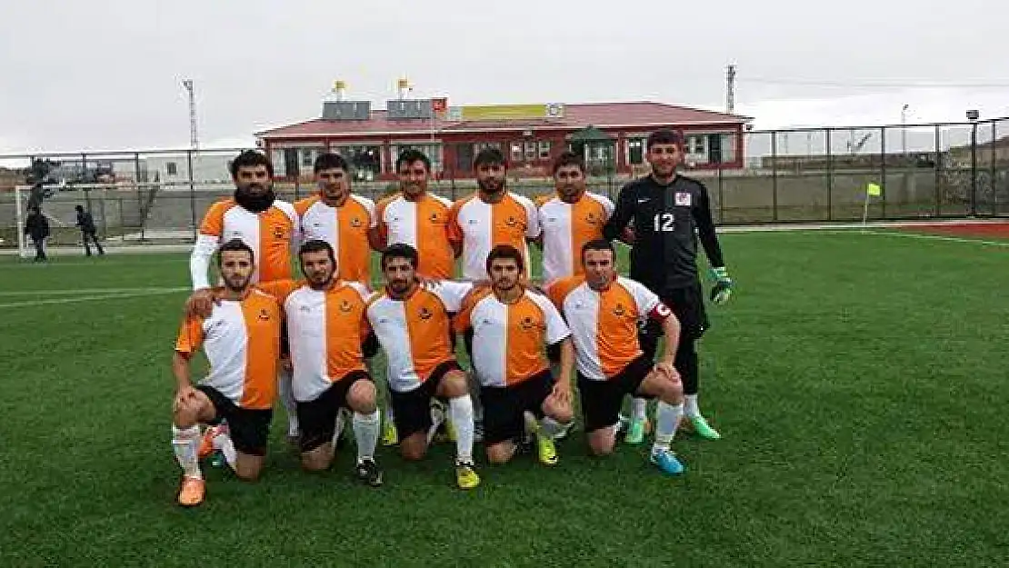 Yolspor Türktelekom Spor'u Farklı Geçti: 4-1