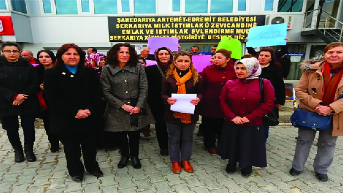 Edremit'te Kadın Katliamları Kınandı