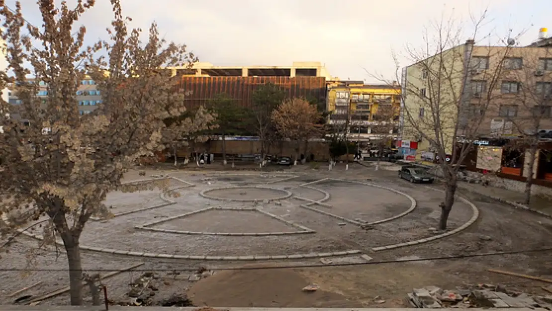 Gümrük Müdürlüğünün Yeri Park Oluyor