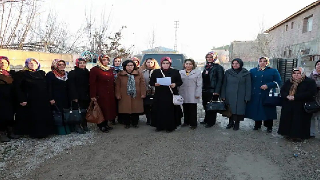 Tuşba'lı Kadınlardan Kadın Cinayetine Tepki