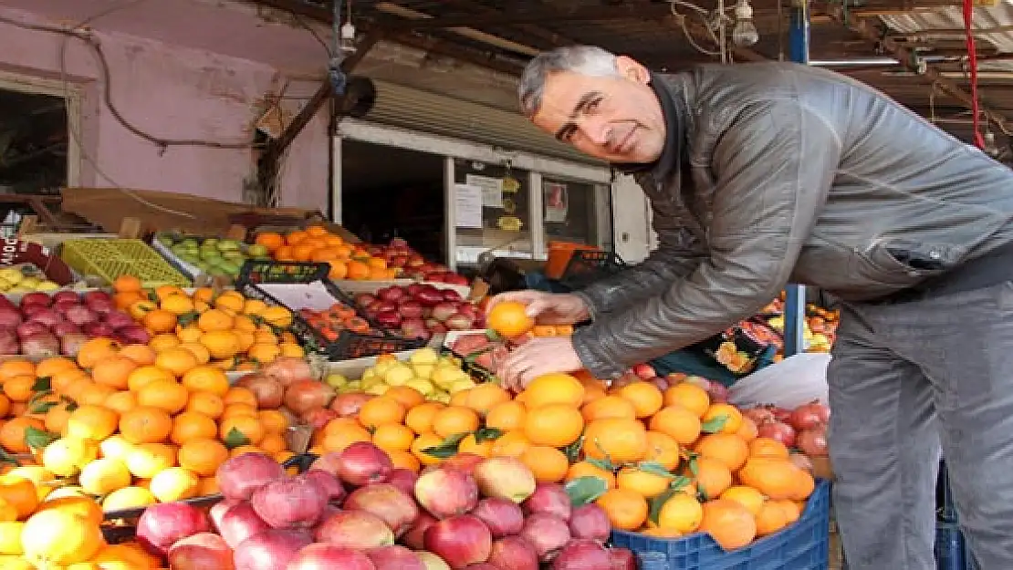 Soğuk Havalar Sebze ve Meyve Satışlarını Etkiledi