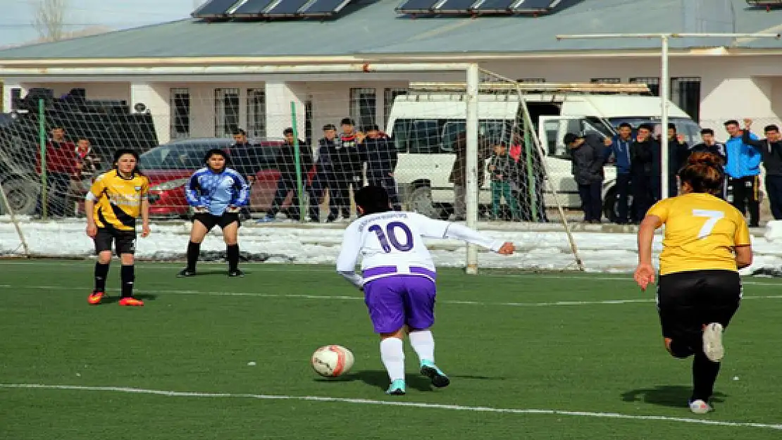 Van Kadın Futbol Takımından Bir Galibiyet Daha