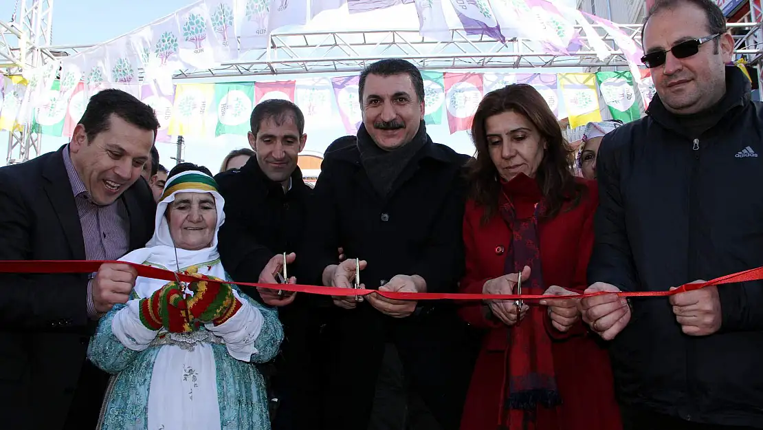 Hdpden Konserli Açılış 