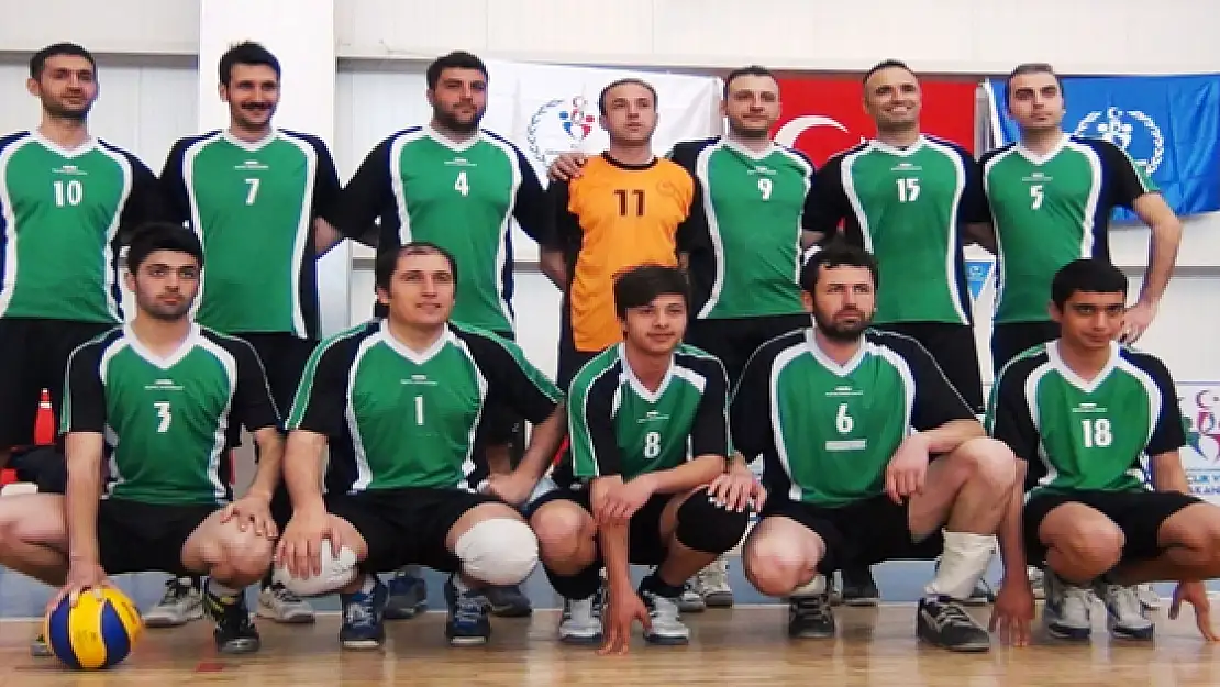 Voleybol 3.Lig Yarı Final  Müsabakaları Başladı