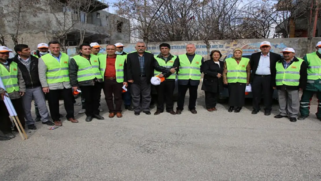 İpekyolu Belediyesi'nden Temizlik Kampanyası