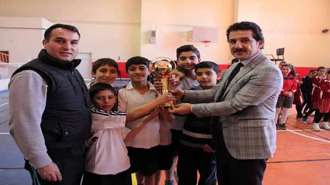 Badminton İl Birinciliği Yarışması Sona Erdi