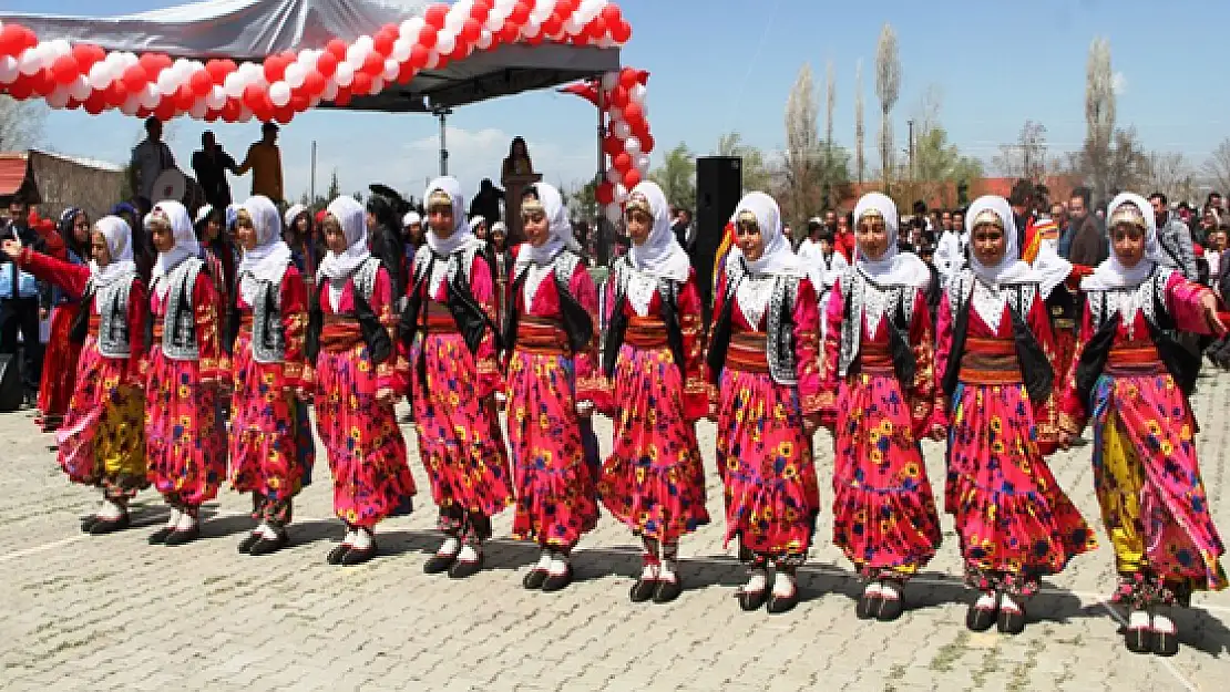 23 Nisan Bayramı Van'da Coşkuyla Kutlandı