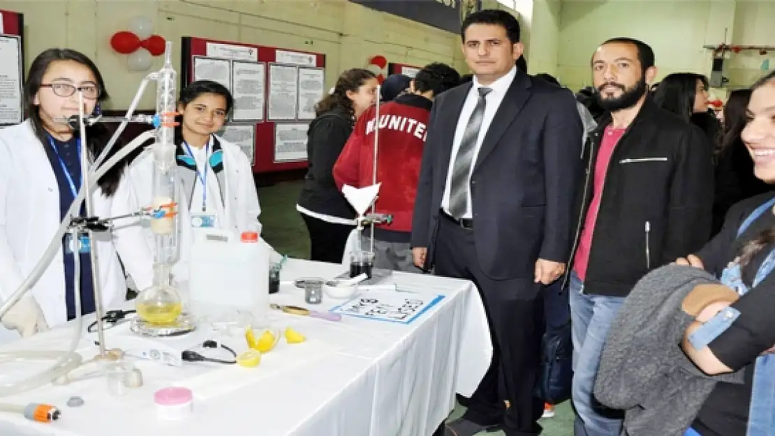 İMKB Fen Lisesi'nden TÜBİTAK 4006 Bilim Fuarı