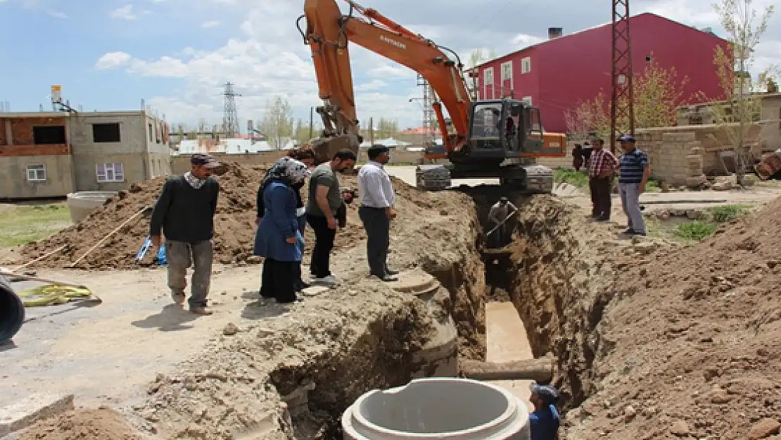 ÖZALP BELEDİYESİ'NİN KİLİTLİ PARKE TAŞI PROJESİ