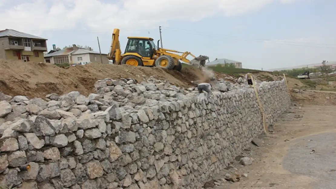 ÖZALP BELEDİYESİNDEN YENİ PARK