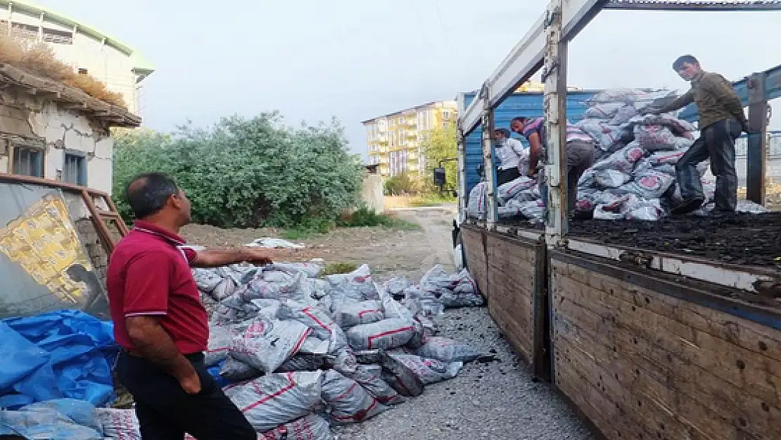 Muhtaç Ailelere Kömür Yardımı Başladı