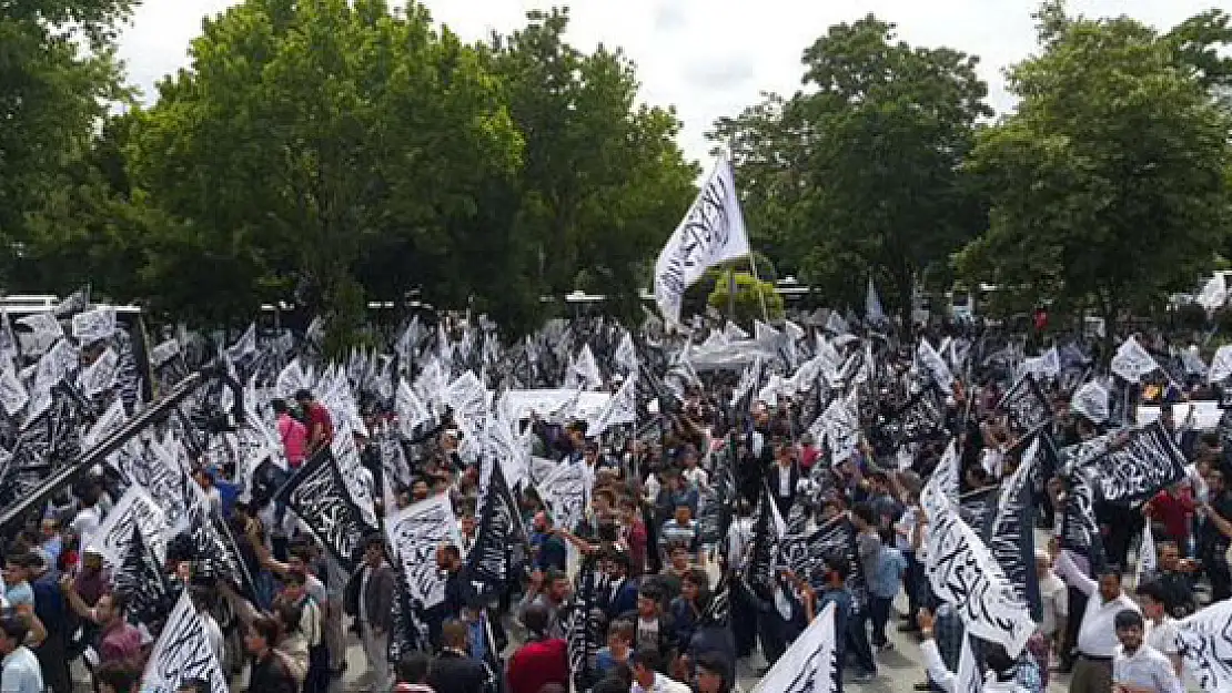 Hizbut Tahrir'den İstanbul'da 'Hilafet yürüyüşü'