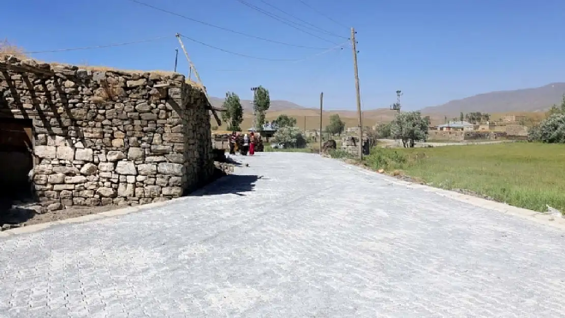 Gürpınar Belediyesi'nden Yol Çalışması