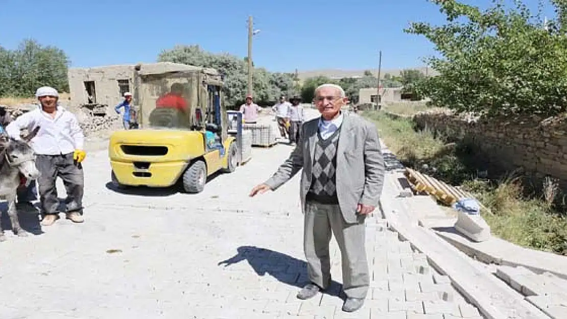 Gürpınar'da Yol Çalışma 