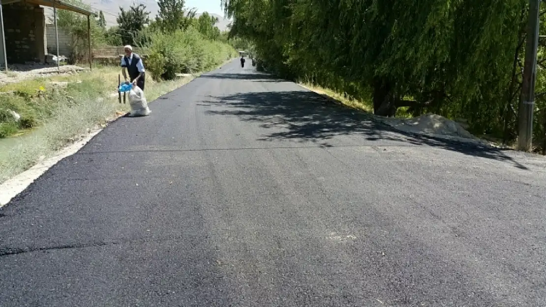 İpekyolu Belediyesinden yol asfaltlama çalışması