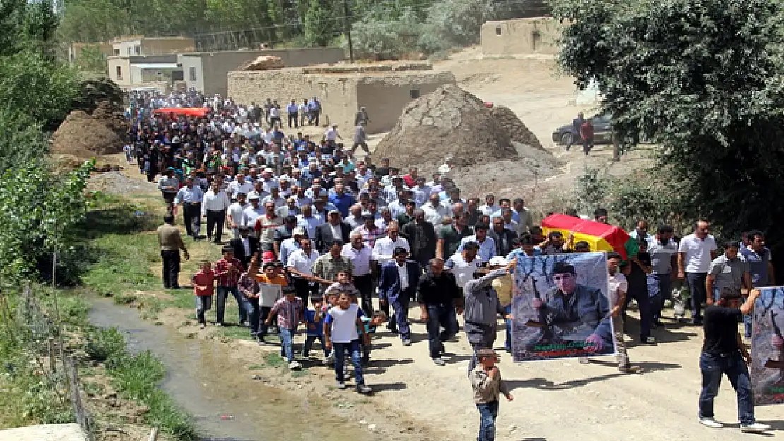 Pkklı Gülcenin Cenazesi Toprağa Verildi