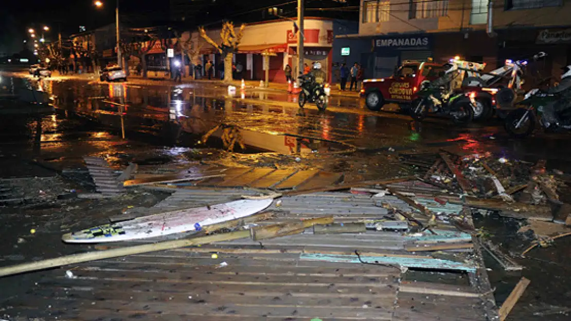 Şili'de 8,3 büyüklüğünde deprem