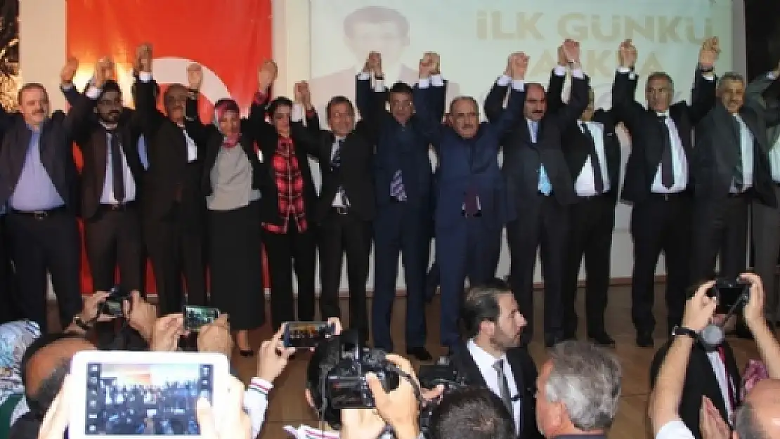 Ak Parti Van Milletvekili Adayları Tanıtım Tanıttı