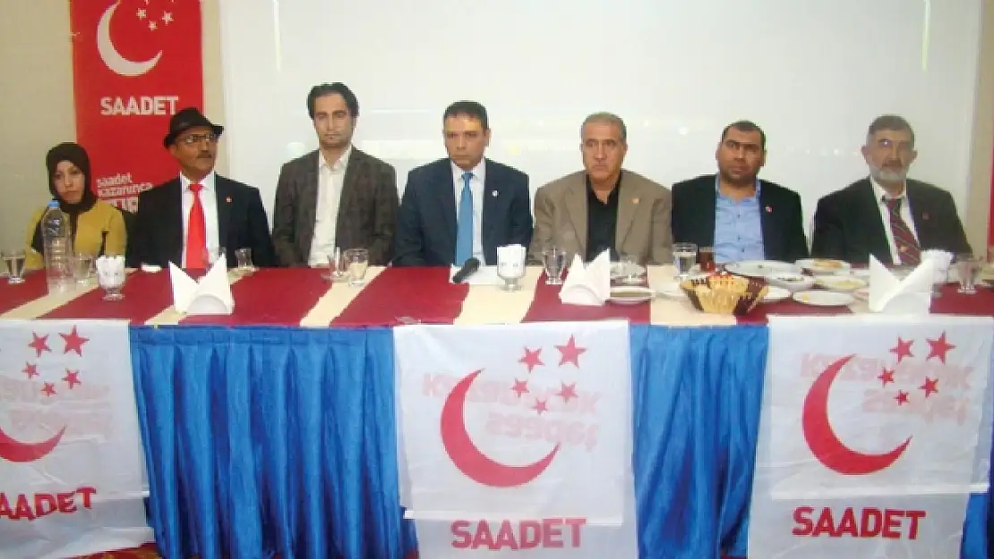 Saadet Partisi adaylarını tanıttı 