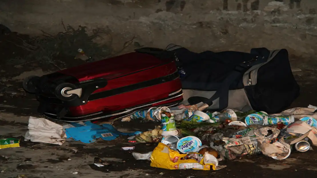 Muradiye'de Şüpheli Valizler Polisi Alarma Geçirdi