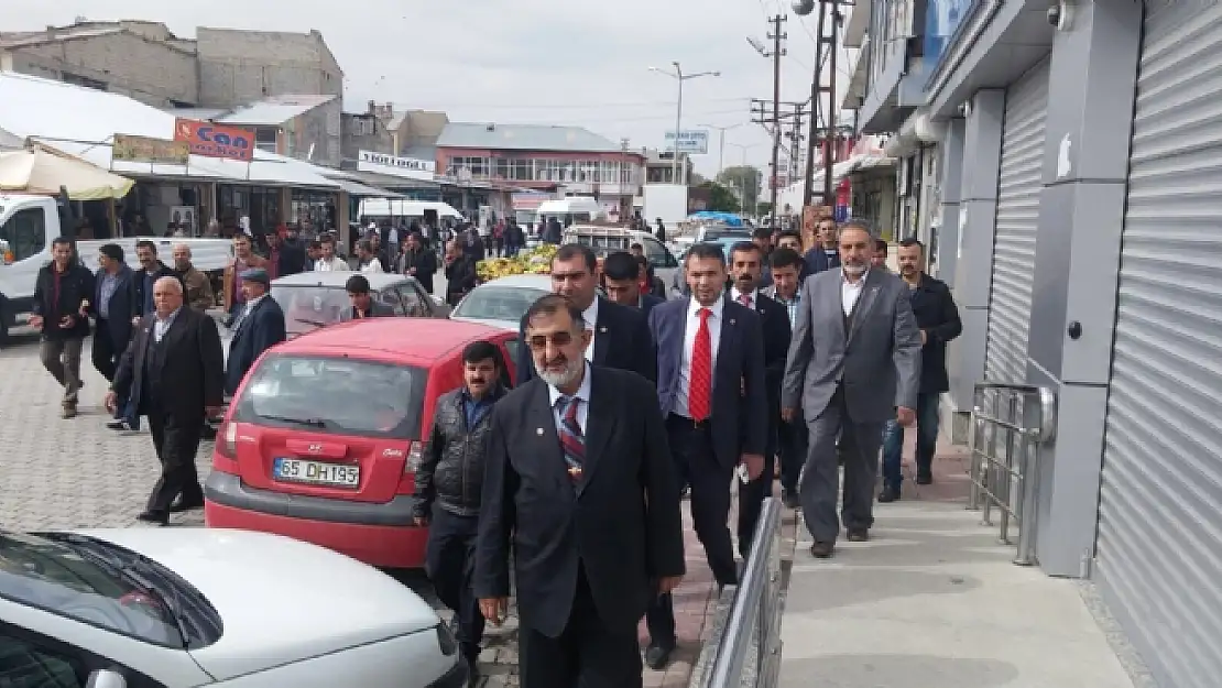 Saadet Partisi'nden Erciş'e çıkarma