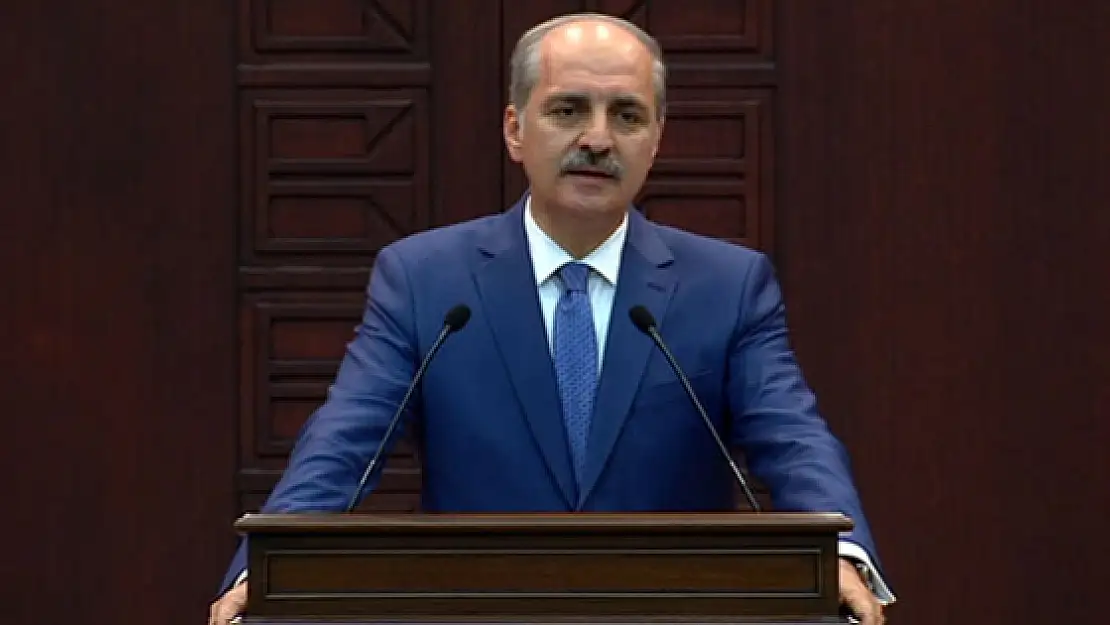 Kurtulmuş: Bir elde silah, bir elde halay olmaz