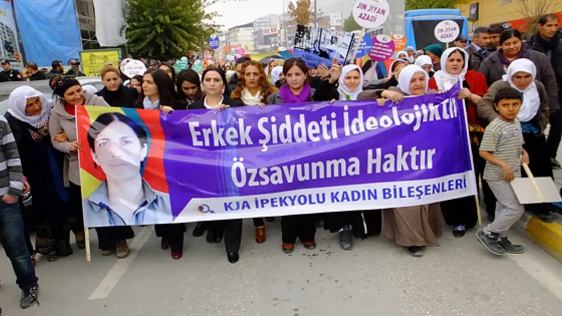 Kadınlardan Şiddete Hayır Yürüyüşü