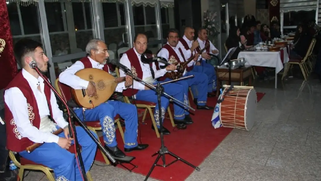 Öğretmenler Van Oturma Gecesi ile eğlendi