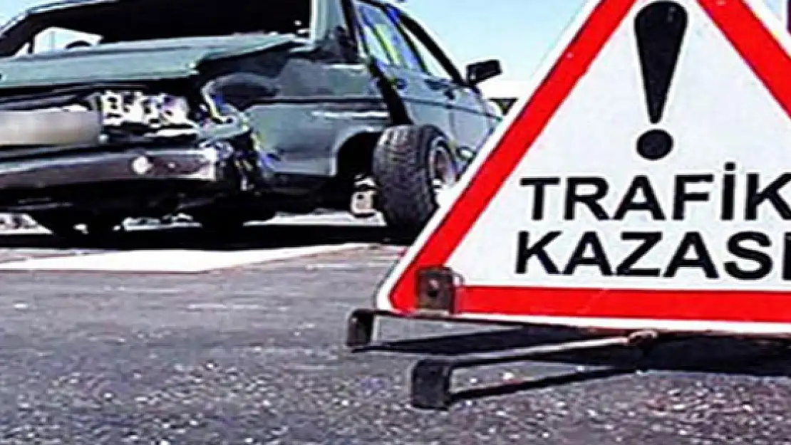 Van'da Trafik Kazası: 8 Yaralı