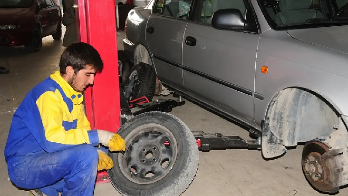  Lastik Uygulamasını Unutanlar Soluğu Servislerde Aldı