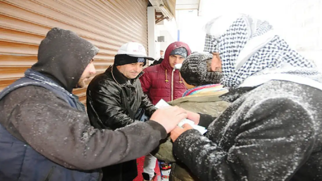 Van'da Yılbaşı İkramiyesi Yoğunluğu