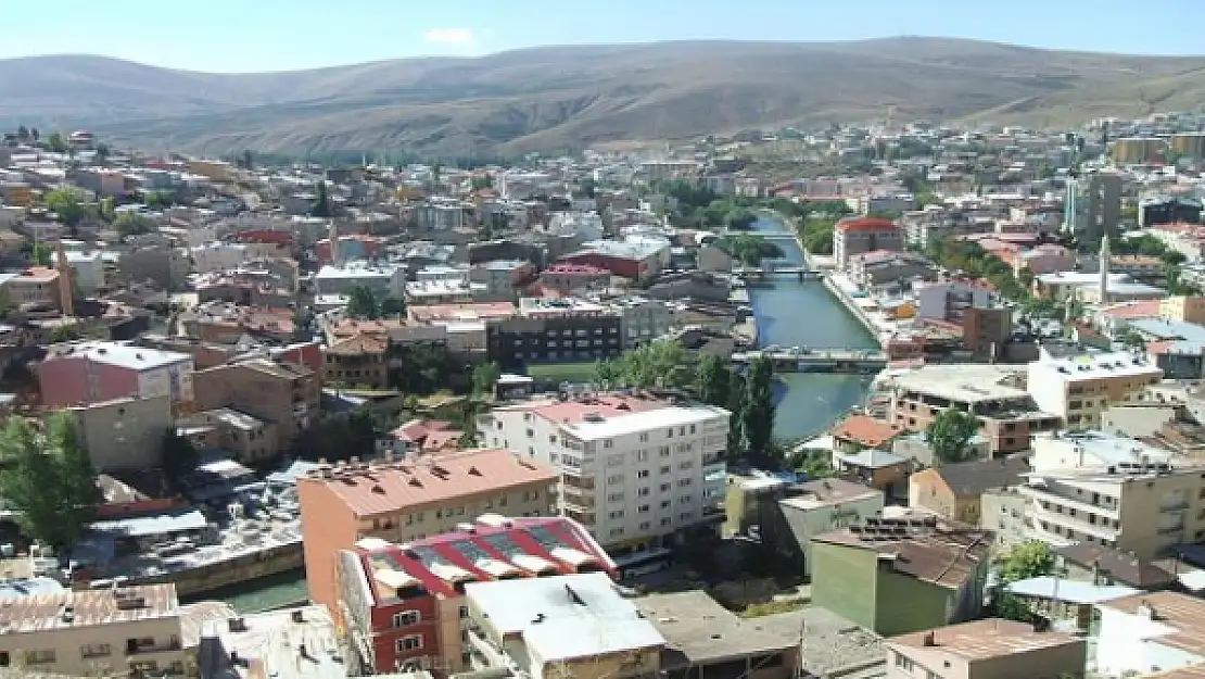 Tunceli Eğitimde zirveyi yine bırakmadı