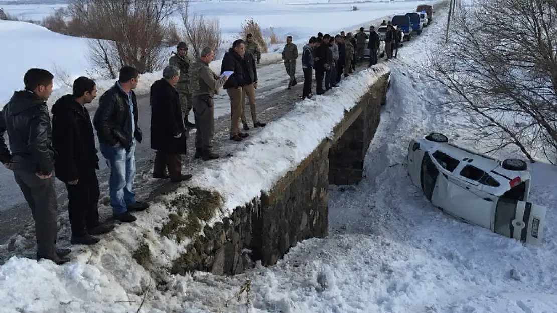 Muradiyede Trafik Kazası: 5 Yaralı