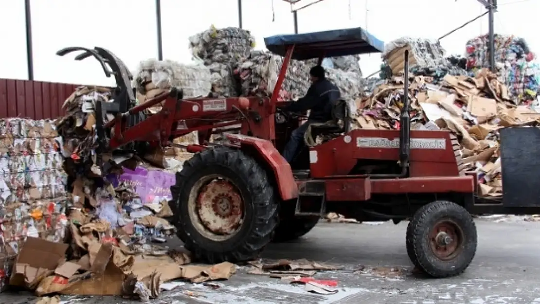 Çöpten, ekonomiye 2,5 milyon TL geri kazanım