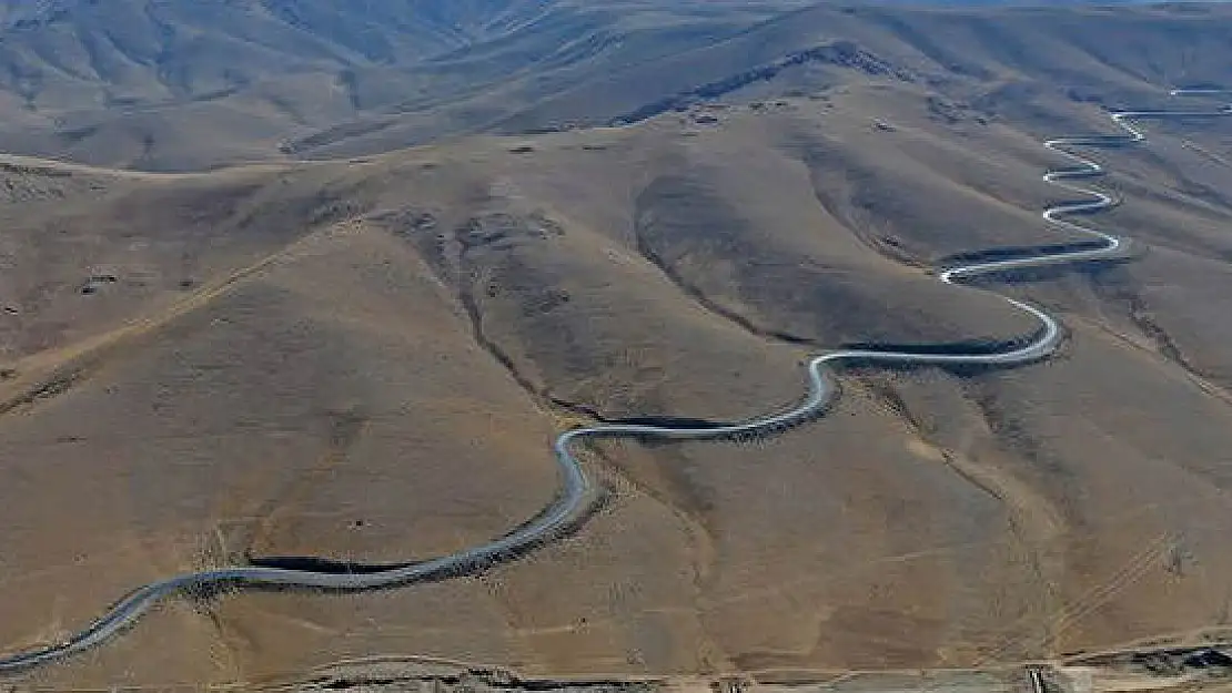 Güzeldere Geçidi Tüneli Yolu Kısaltacak