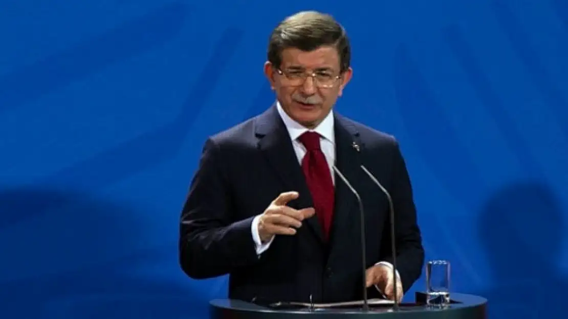 Davutoğlu, medya patronları ile bir araya geldi