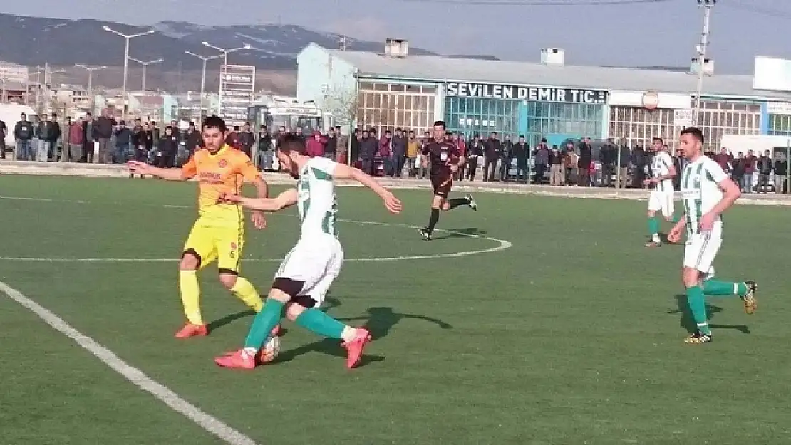 Erciş Belediyespor Play-Off'a galibiyetle başladı