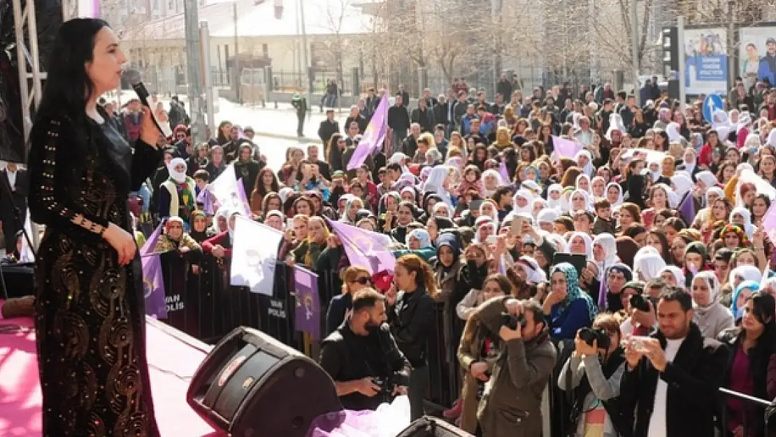 Yüksekdağ, Van'da Kadınlar Günü mitingine katıldı