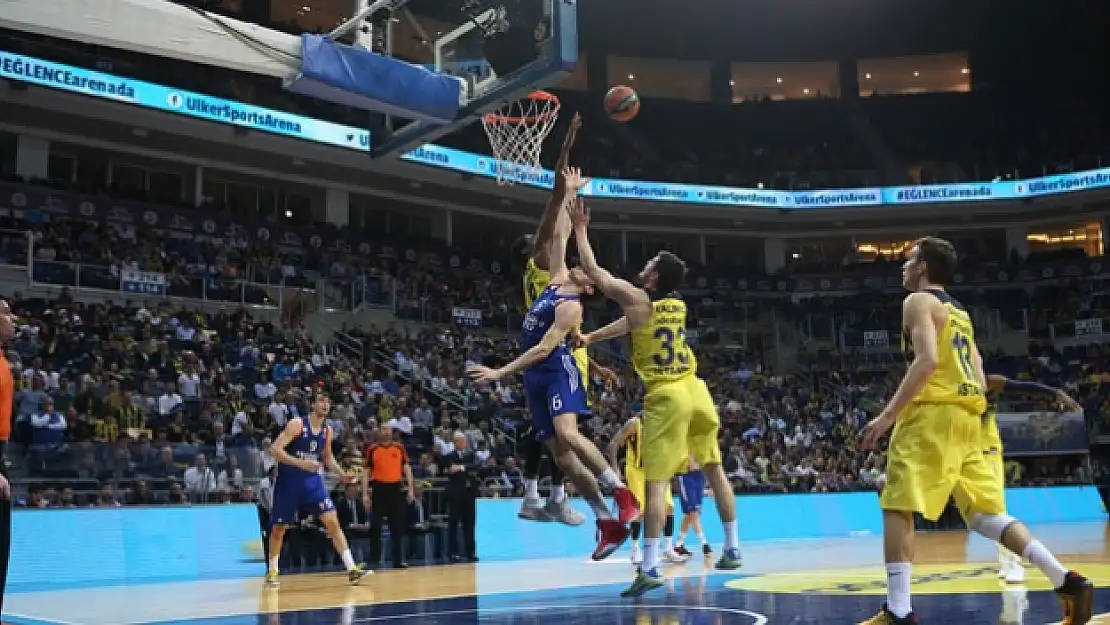 Euroleague'te Türk derbisi Fenerbaçe'nin