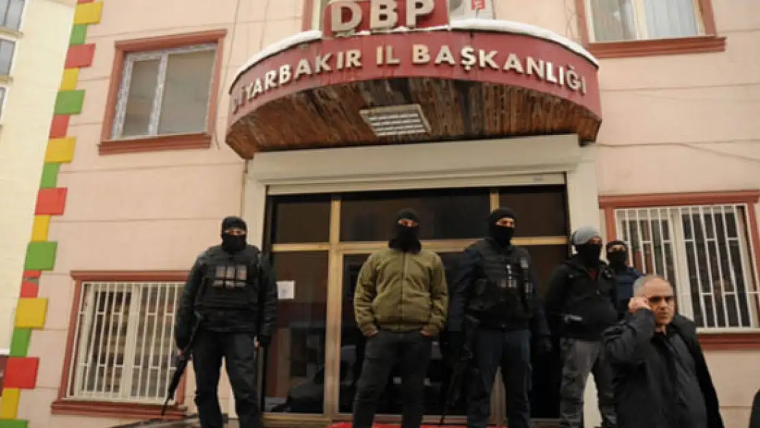 DBP Diyarbakır İl Örgütüne polis baskını