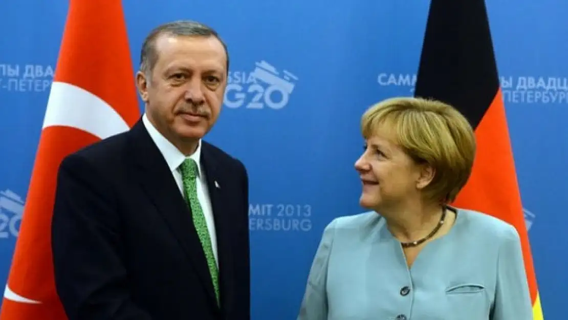 Merkel'in Erdoğan kararı Almanya'yı karıştırdı