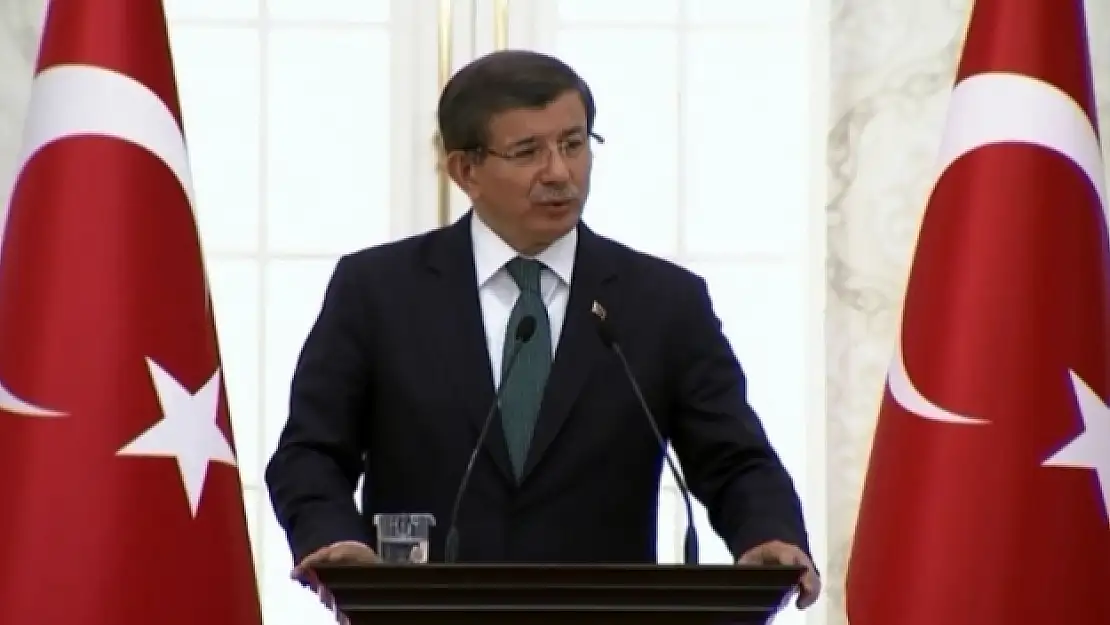 Davutoğlunun '1 Mayıs' memnuniyeti