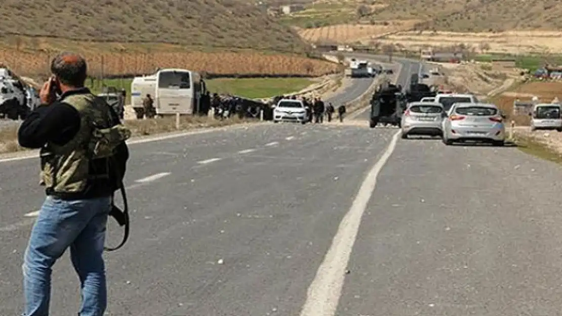 Muş'ta polise bombalı saldırı