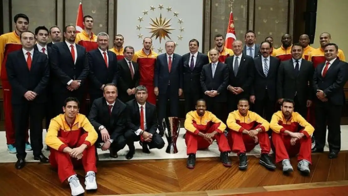 Erdoğan Galatasaray Basketbol Takımı'nı kabul etti