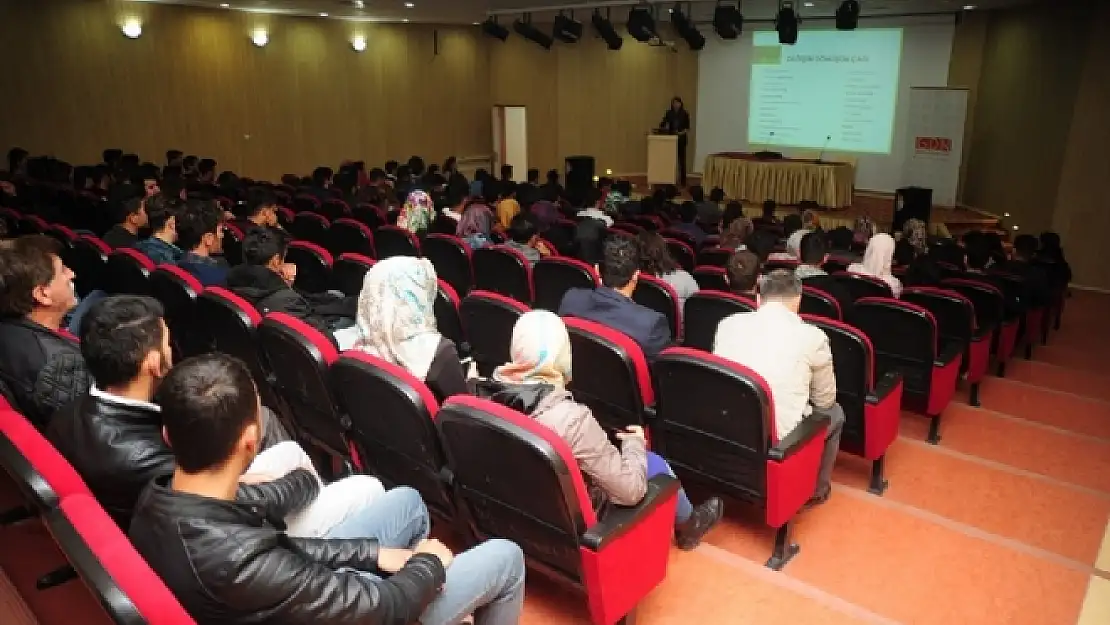 Yeni İş Fırsatları Gelecek Ve Kariyer Semineri