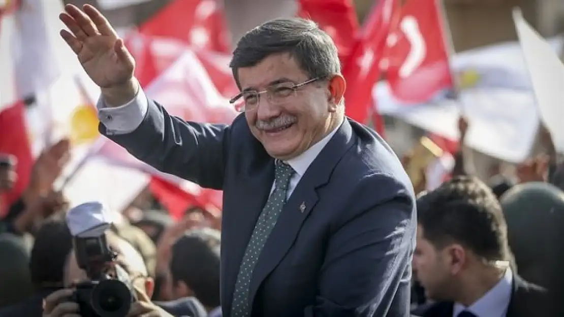 Davutoğlu'ndan sürpriz karar!