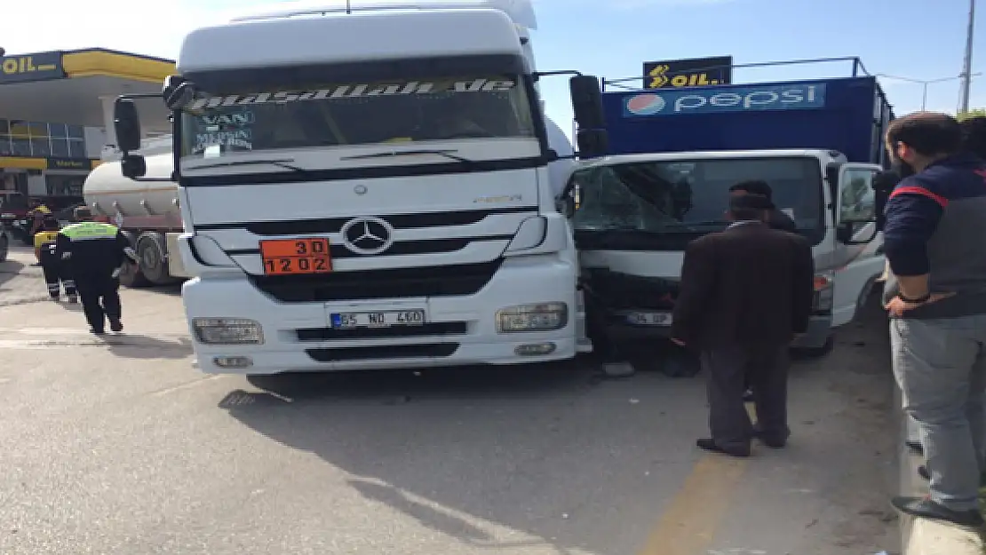 Vanda Trafik Kazası: 1 Yaralı